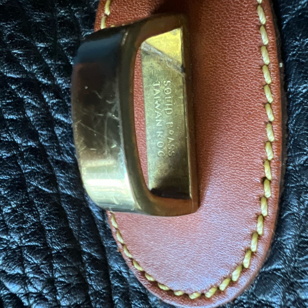 Dooney and Bourke Small All Weather Leather
Crossbody Bag Vintage - Picture 13 of 16